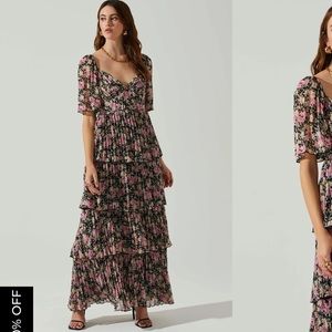 ASTR Short Sleeve Tiered Maxi Dress